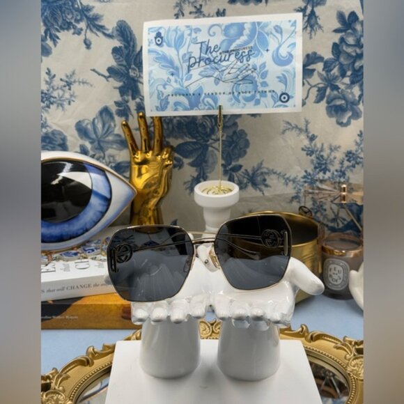 🆕 GUCCI 🧿 NWOT GG1207SA 002 Gold Rimmed Square Sunglasses, Grey Lens - Picture 15 of 16